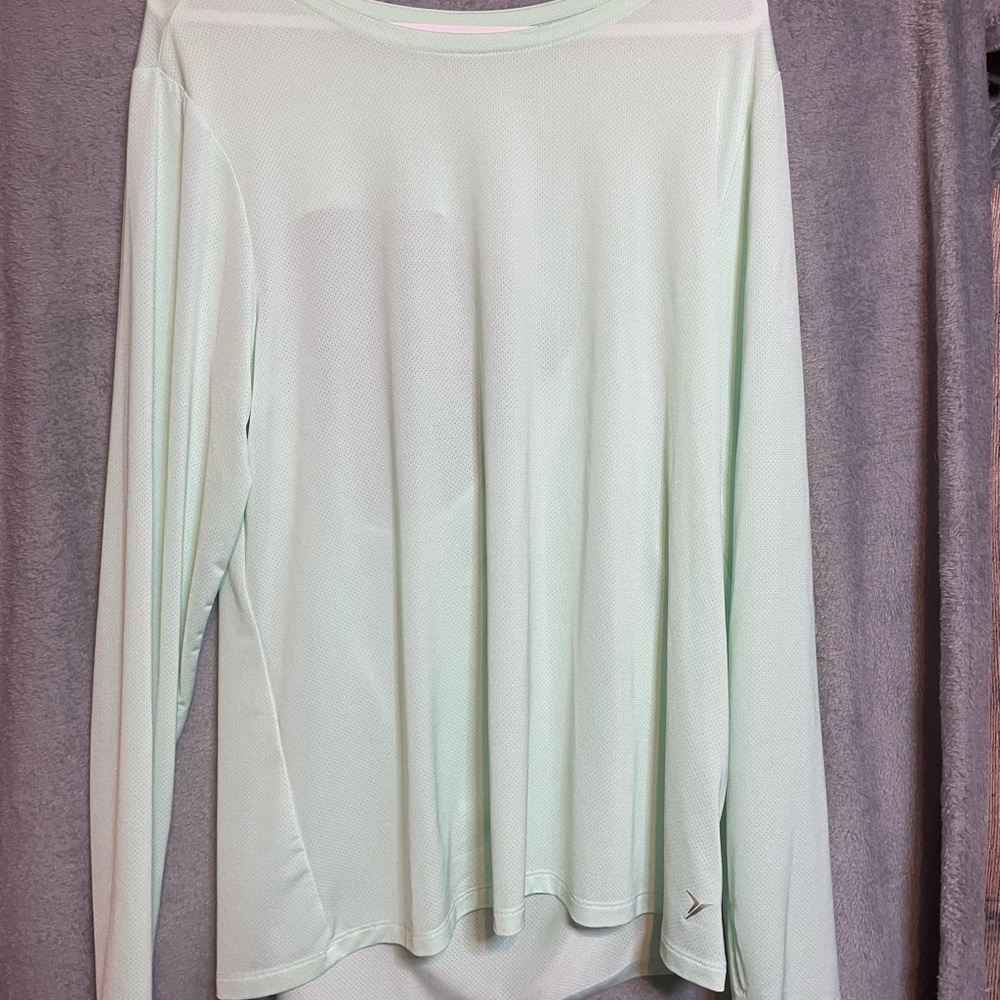 Old Navy XLL Mint Green Long Sleeve YOGA top with back cut out